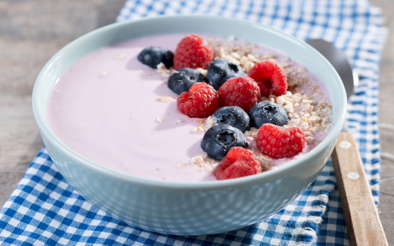 Mengenal Overnight Oats: Solusi Sarapan Praktis untuk Gaya Hidup Sibuk